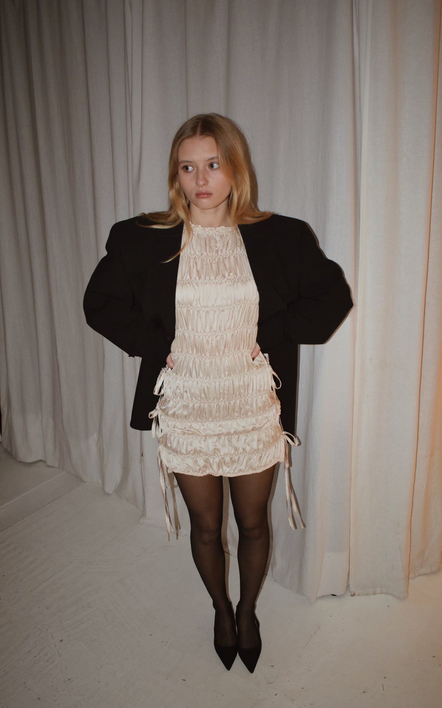 ASTRID DRESS MINI / LIGHT BEIGE
