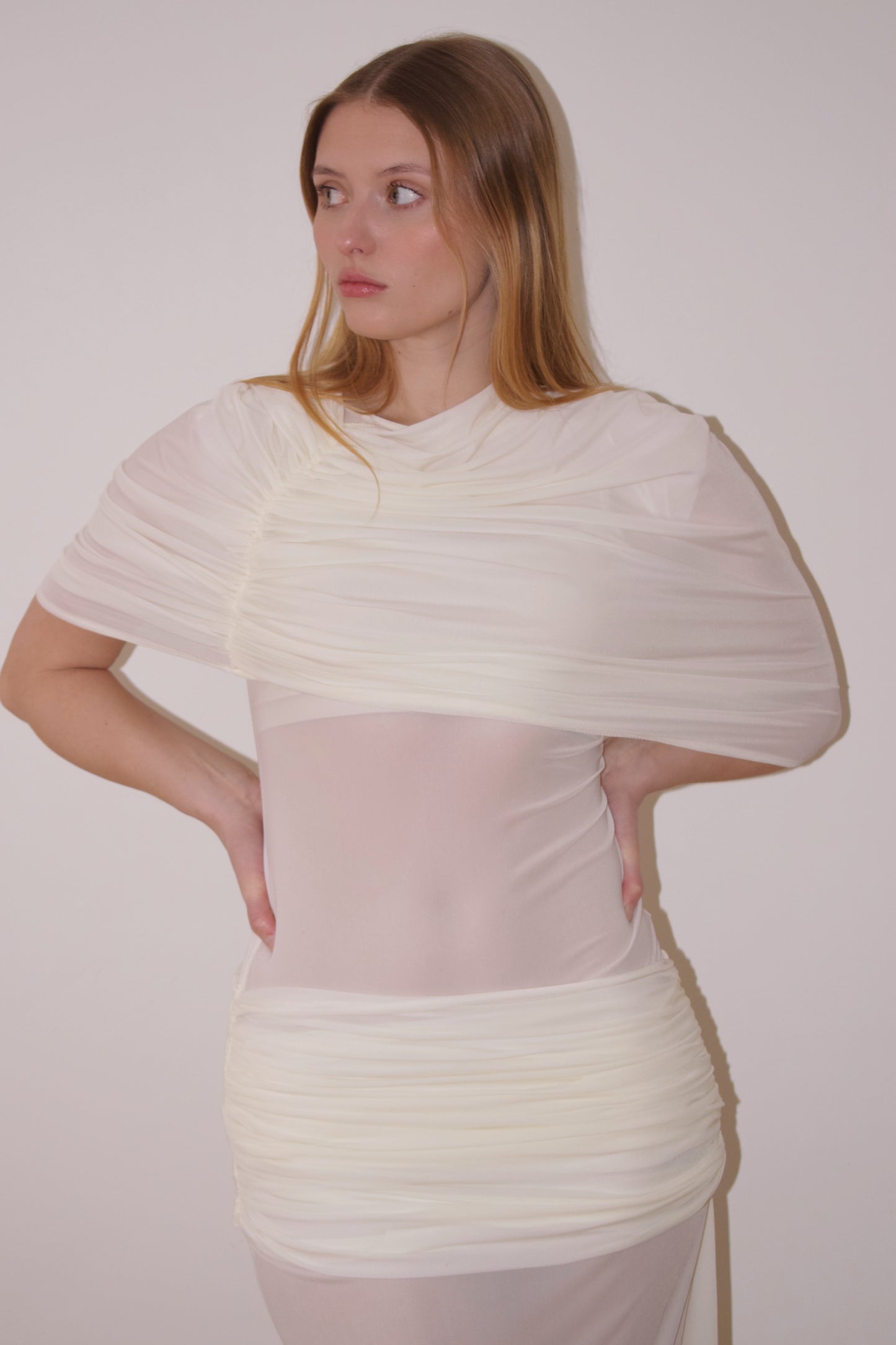 AVA DRESS / OFF WHITE