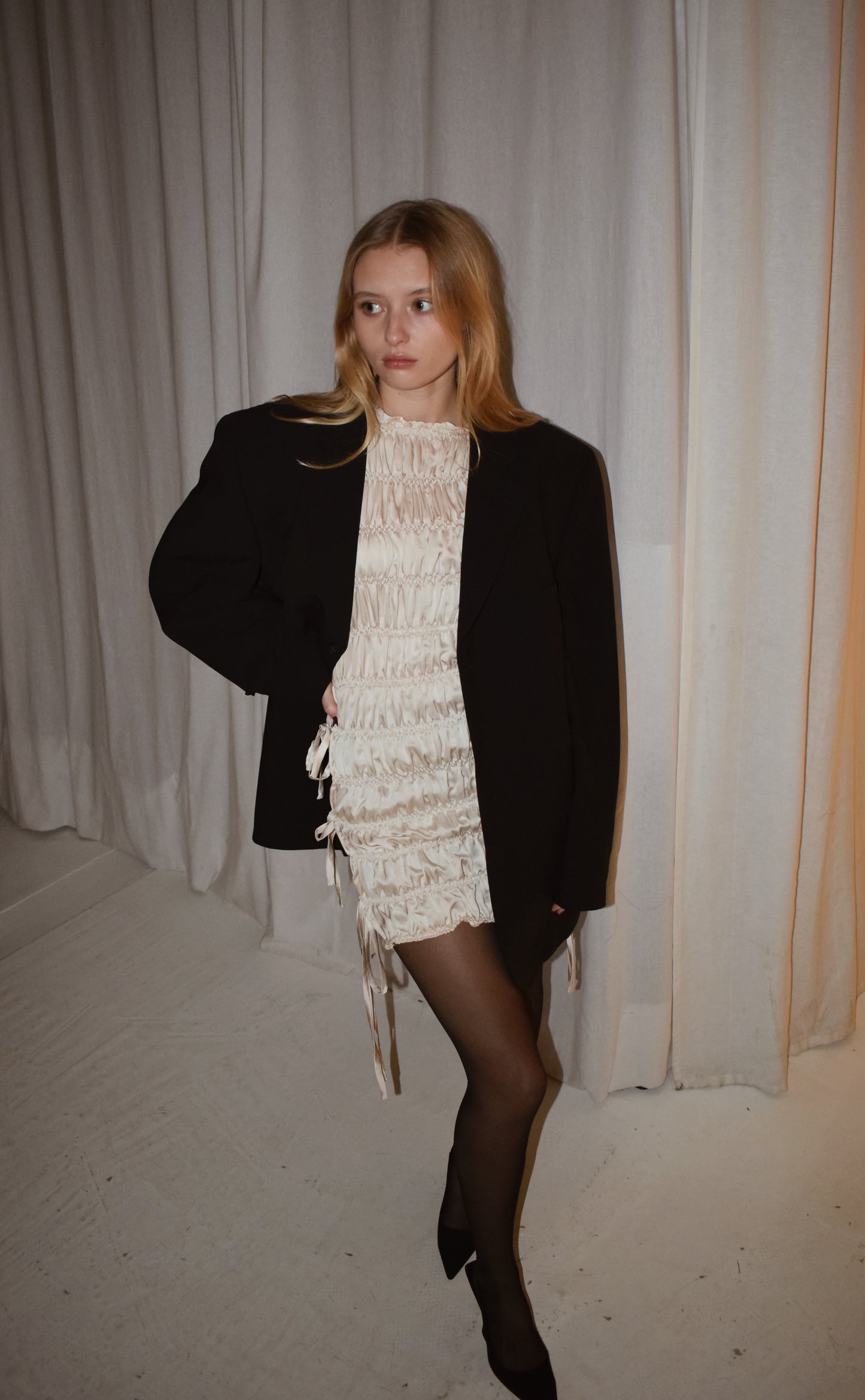 ASTRID DRESS MINI / LIGHT BEIGE