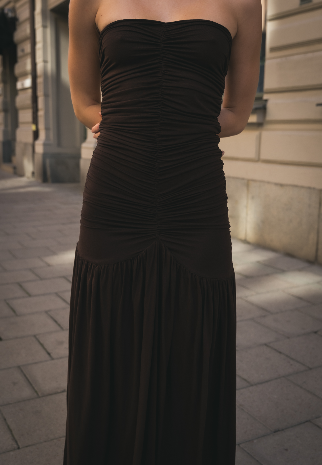 ALVA DRESS / MÖRKBRUN