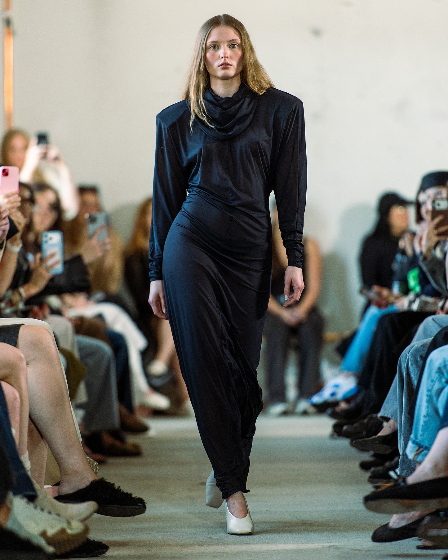 LOU DRESS / BLACK