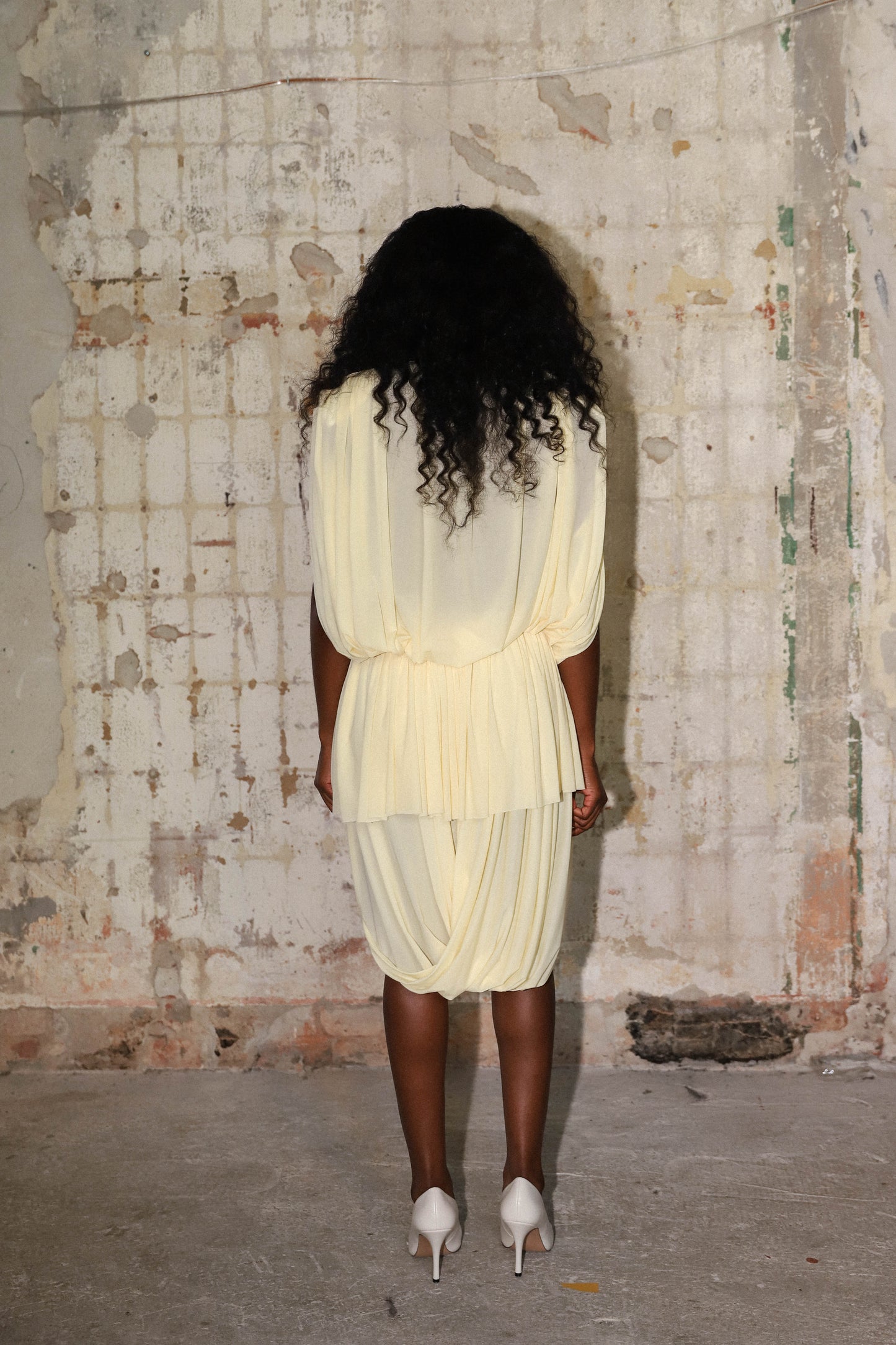 AVA TWISTED SKIRT / BUTTER YELLOW