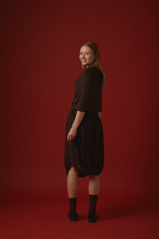 AVA TWISTED SKIRT / BROWN